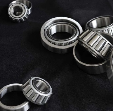 提高等截面薄壁軸承載荷能力的核心方法是什么？